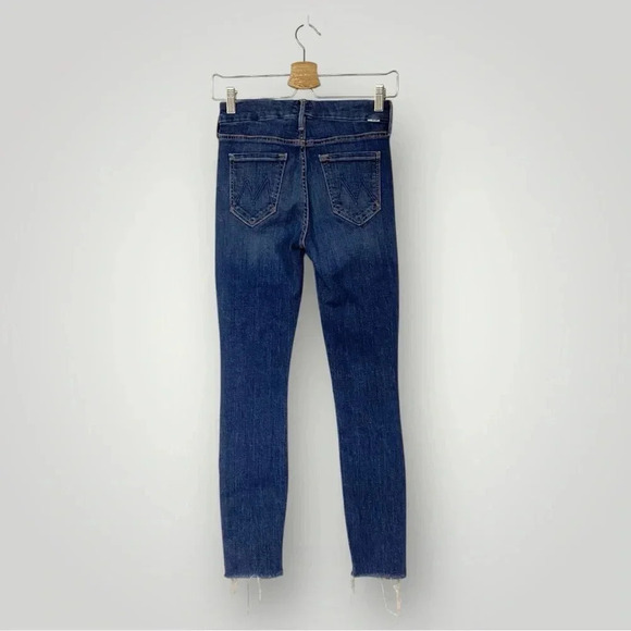 MOTHER Girl CrushThe Looker Ankle Fray Jeans Size 25 - Picture 11 of 16